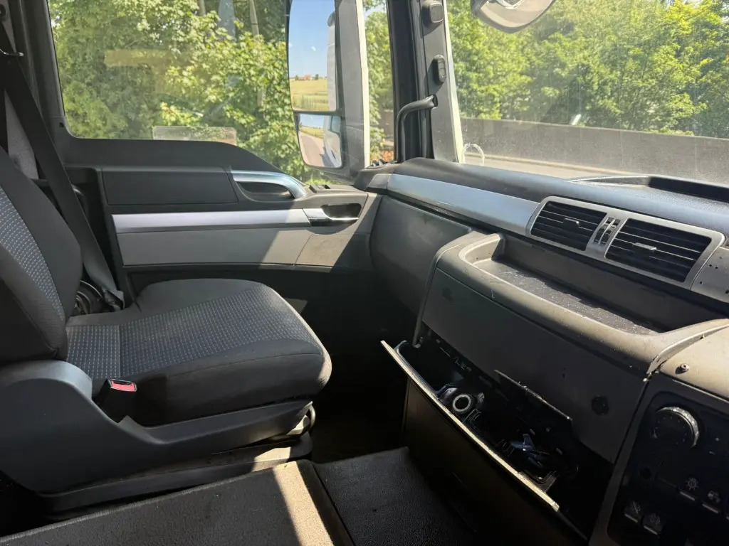 Dragbil MAN TGS 26.440 6x2 - RHD (OUF): bild 8