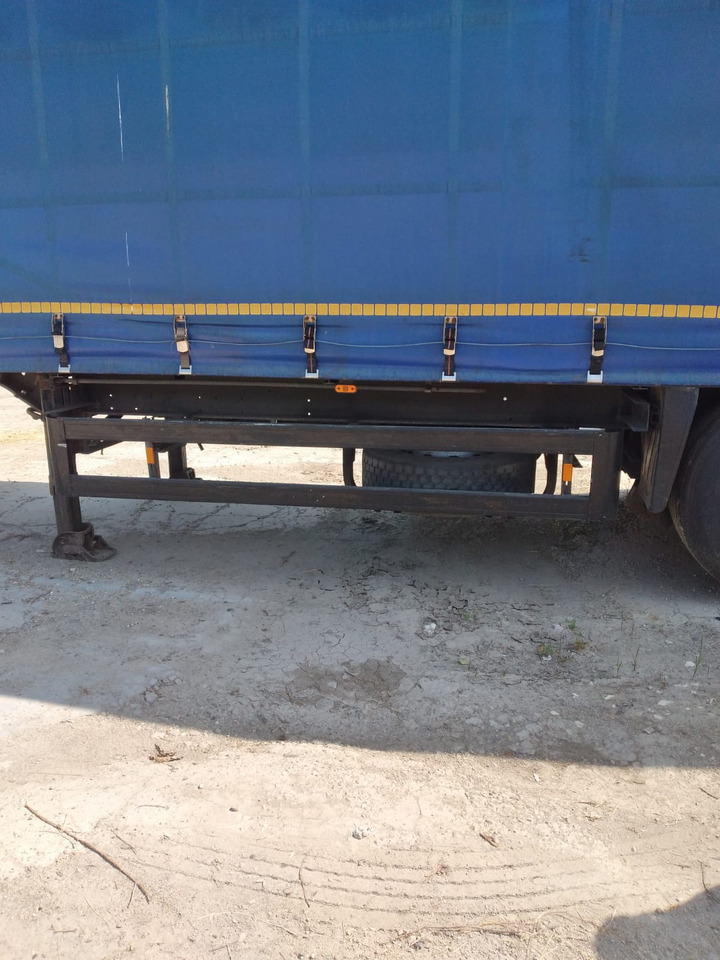 Semirimorchio centinato - Kapelltrailer: bild 2 Semirimorchio centinato - Kapelltrailer: bild 2