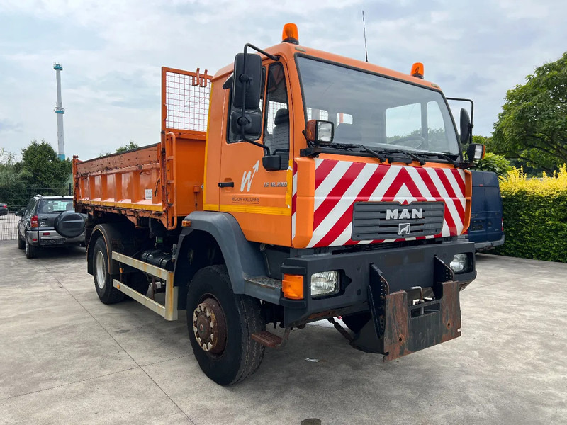 MAN LE 18.280 4x4 - Tippbil lastbil: bild 3 MAN LE 18.280 4x4 - Tippbil lastbil: bild 3