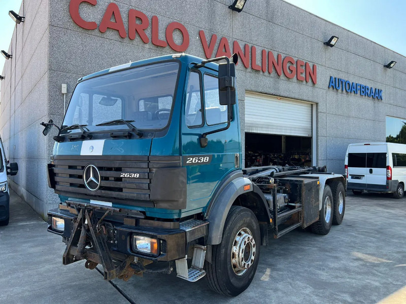 Mercedes-Benz SK 2638 V8 Ex-politie voertuig - Lastväxlare lastbil: bild 1 Mercedes-Benz SK 2638 V8 Ex-politie voertuig - Lastväxlare lastbil: bild 1