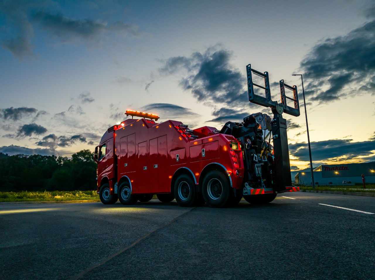 Volvo FH NEW ER4120 5 winches T-REX Volvo FH 540 8x4 WB6,0 White - Bärgningsbil: bild 4 Volvo FH NEW ER4120 5 winches T-REX Volvo FH 540 8x4 WB6,0 White - Bärgningsbil: bild 4