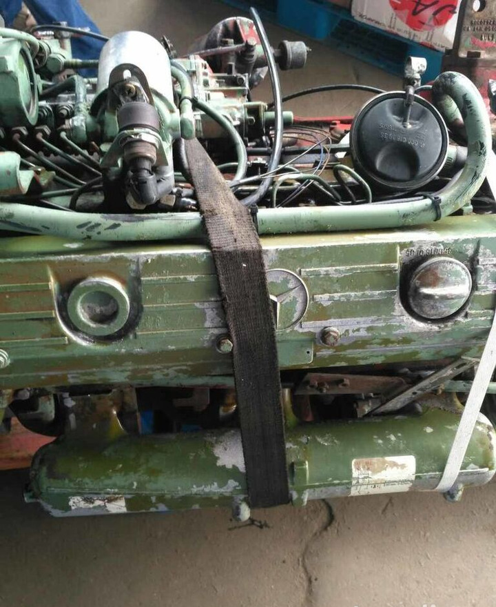 Mercedes-Benz OM366A 170 E2 Mercedes-Benz 814 - Motor för Lastbil: bild 1 Mercedes-Benz OM366A 170 E2 Mercedes-Benz 814 - Motor för Lastbil: bild 1