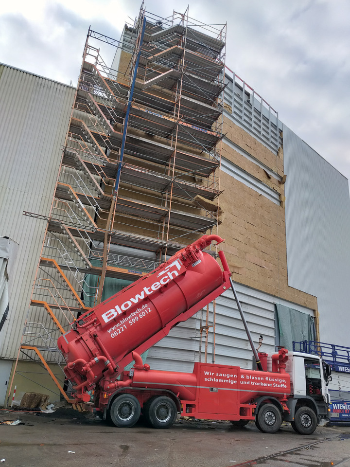 MERCEDES-BENZ Naaktgeboren Vacu-Press 8000 High-Lift V2A less km+hours! - Sugbil: bild 3 MERCEDES-BENZ Naaktgeboren Vacu-Press 8000 High-Lift V2A less km+hours! - Sugbil: bild 3