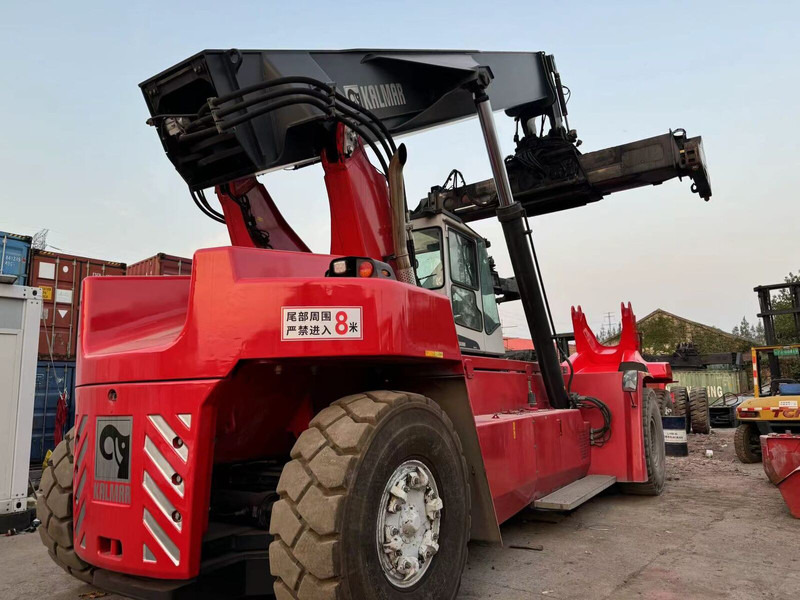 Kalmar DRU450 - Reachstacker: bild 1 Kalmar DRU450 - Reachstacker: bild 1