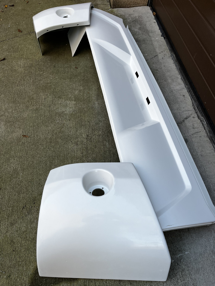 Zderzak tylny VOLVO 9500 9700 9900 VOLVO 9500 9700 9900 - Stötfångare för Turistbuss: bild 2 Zderzak tylny VOLVO 9500 9700 9900 VOLVO 9500 9700 9900 - Stötfångare för Turistbuss: bild 2