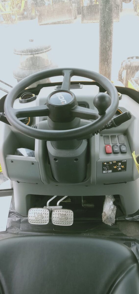 New JCB 3CX backhoe loader - Grävlastare: bild 4 New JCB 3CX backhoe loader - Grävlastare: bild 4