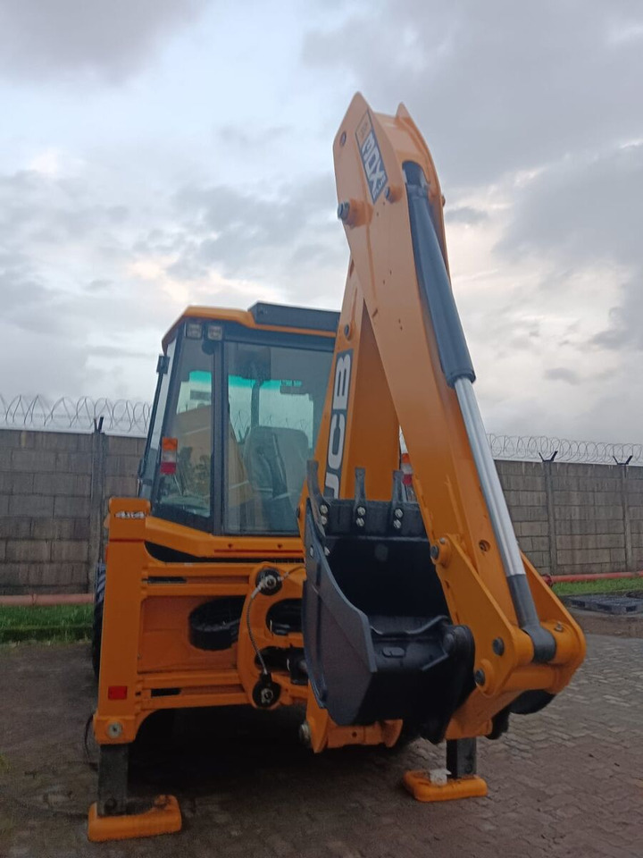 New JCB 3DX backhoe loader - Grävlastare: bild 3 New JCB 3DX backhoe loader - Grävlastare: bild 3