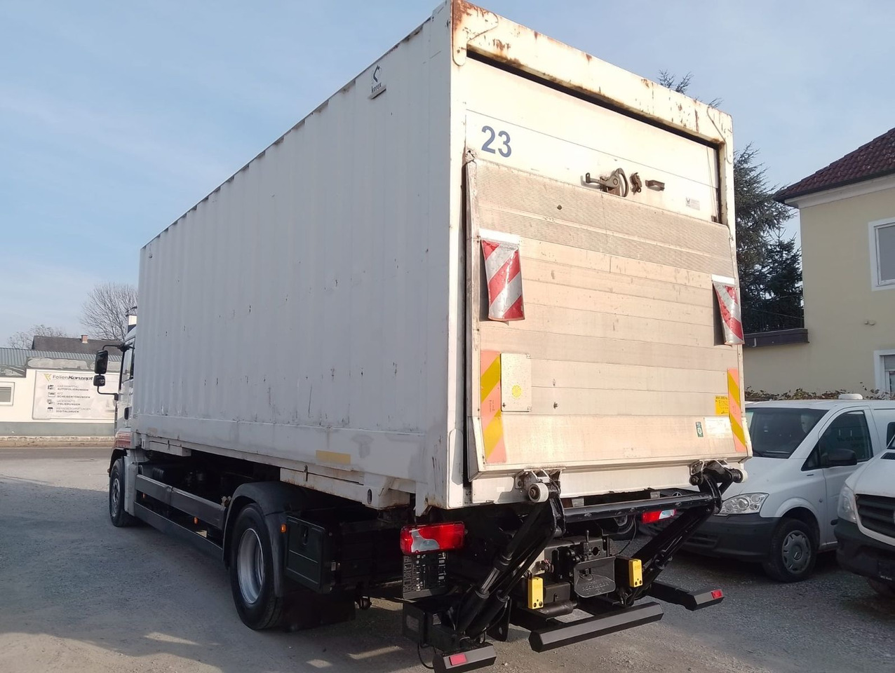 MAN TGA 18 320 - Containerbil/ Växelflak lastbil: bild 3 MAN TGA 18 320 - Containerbil/ Växelflak lastbil: bild 3