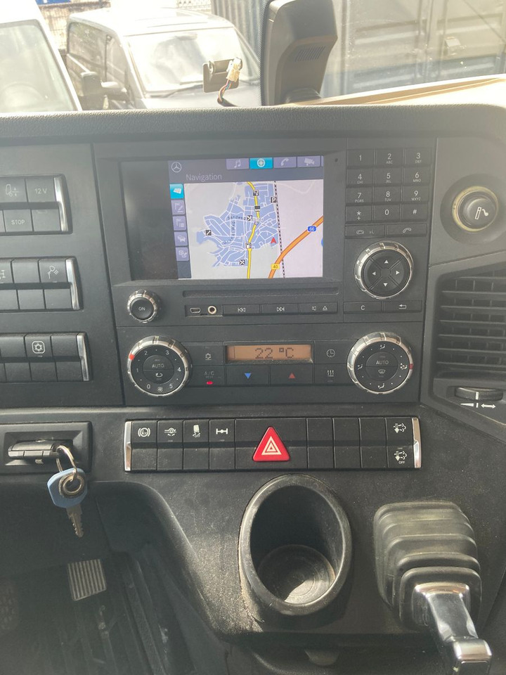 Mercedes-Benz Actros  1851 TÜV NEU TOP ZUSTAND - Dragbil: bild 5 Mercedes-Benz Actros  1851 TÜV NEU TOP ZUSTAND - Dragbil: bild 5