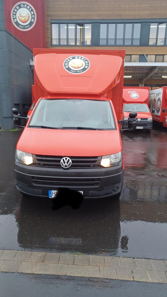 Volkswagen T5 2.0tdi mit Rampe 3ACHSER Tandemachse - Volymskåp: bild 3 Volkswagen T5 2.0tdi mit Rampe 3ACHSER Tandemachse - Volymskåp: bild 3