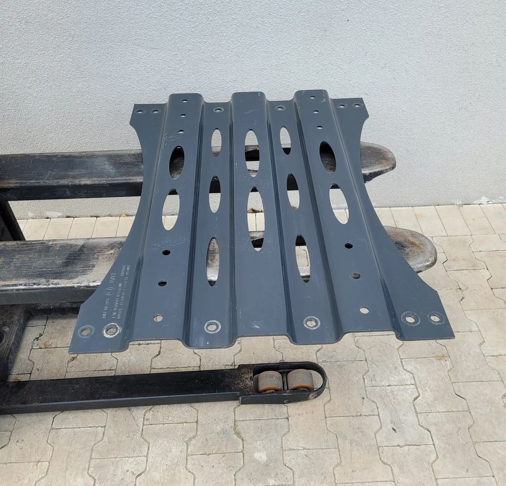 BLACHA SIODLA DAF XG XF NM. 2245141 - Vändskivekoppling för Lastbil: bild 1 BLACHA SIODLA DAF XG XF NM. 2245141 - Vändskivekoppling för Lastbil: bild 1