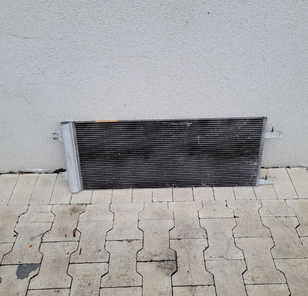 CHŁODNICA KLIMATYZACJI DAF XF 106 OM 2015914 - Kondensor för Lastbil: bild 1 CHŁODNICA KLIMATYZACJI DAF XF 106 OM 2015914 - Kondensor för Lastbil: bild 1