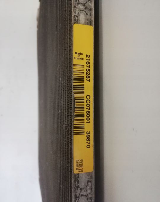 CHŁODNICA KLIMY VOLVO FL ORGINAŁ 21675287 18R. - Kondensor för Lastbil: bild 2 CHŁODNICA KLIMY VOLVO FL ORGINAŁ 21675287 18R. - Kondensor för Lastbil: bild 2