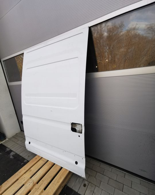 DRZWI PRZESUWNE IVECO DAILY PRAWE - Dörr och reservdelar för Lastbil: bild 2 DRZWI PRZESUWNE IVECO DAILY PRAWE - Dörr och reservdelar för Lastbil: bild 2