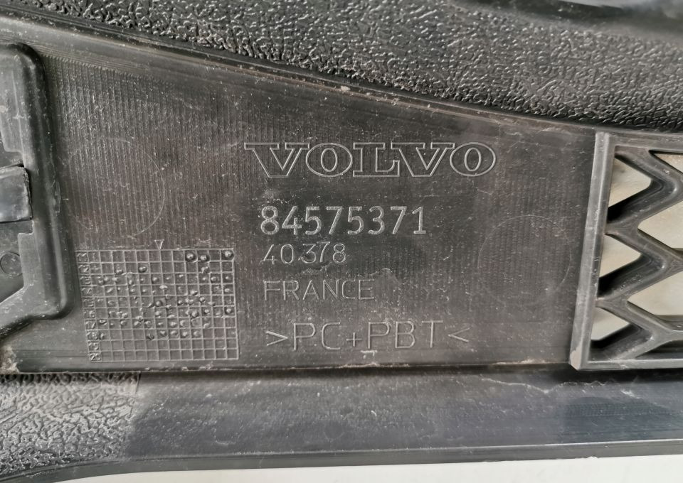 GRILL ATRAPA VOLVO FM FMX EURO 6 ORYGINAŁ - Galler för Lastbil: bild 2 GRILL ATRAPA VOLVO FM FMX EURO 6 ORYGINAŁ - Galler för Lastbil: bild 2