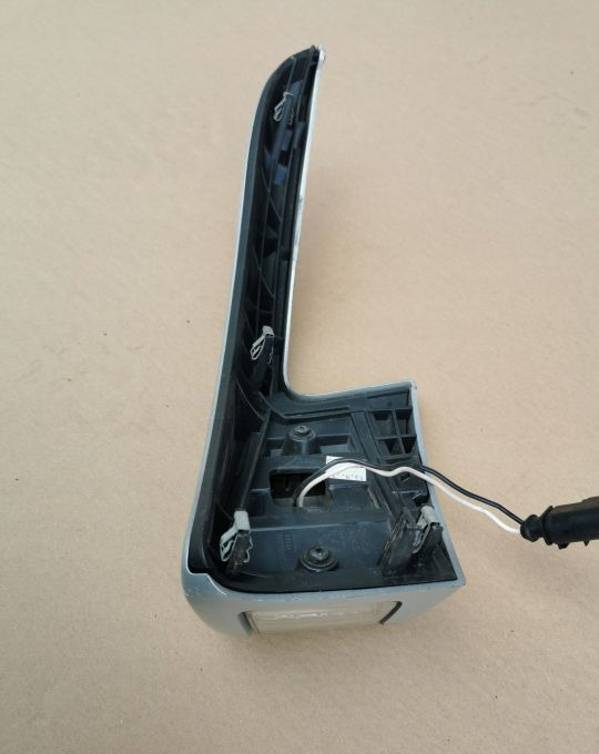 KIERUNKOWSKAZ VOLVO FMX 82462031 LH - Vändsignal för Lastbil: bild 2 KIERUNKOWSKAZ VOLVO FMX 82462031 LH - Vändsignal för Lastbil: bild 2