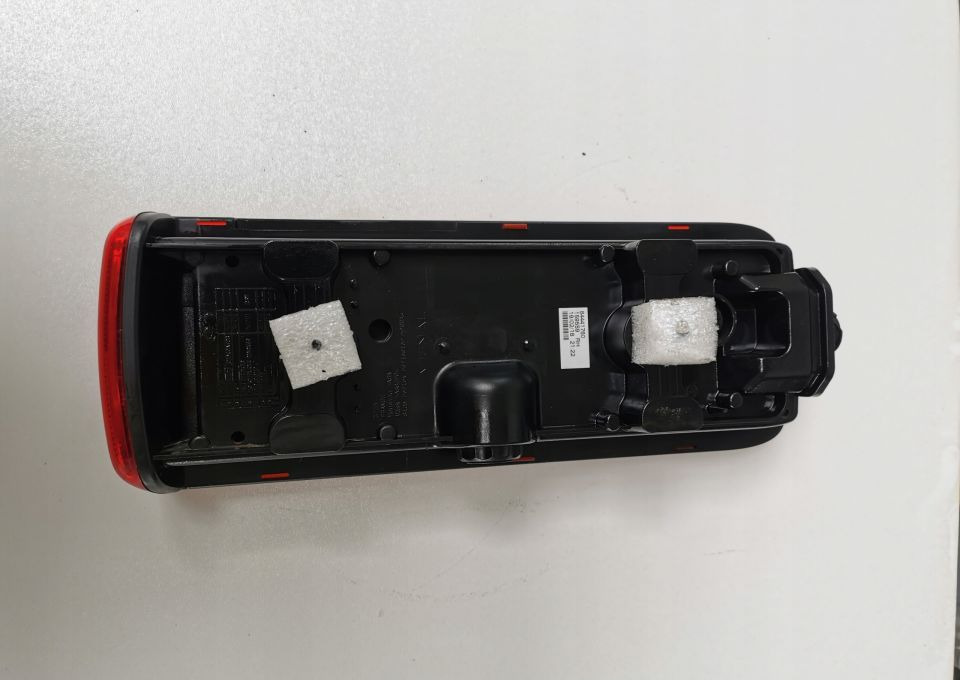 LAMPA TYL VOLVO FMX FM LED RH. ORYGINAŁ - Bakljus för Lastbil: bild 4 LAMPA TYL VOLVO FMX FM LED RH. ORYGINAŁ - Bakljus för Lastbil: bild 4