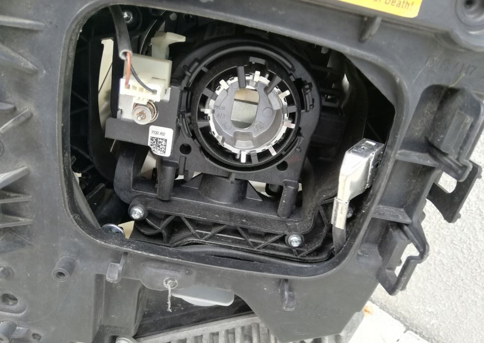 LAMPA XENON VOLVO FH4 FH 4 FM RH SKRETNY ORYGINAŁ - Strålkastare för Lastbil: bild 4 LAMPA XENON VOLVO FH4 FH 4 FM RH SKRETNY ORYGINAŁ - Strålkastare för Lastbil: bild 4