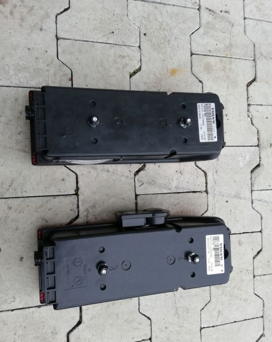 LAMPY TYL VOLVO FM FMX ORYGINAŁ KOMPLET NOWE - Bakljus för Lastbil: bild 2 LAMPY TYL VOLVO FM FMX ORYGINAŁ KOMPLET NOWE - Bakljus för Lastbil: bild 2
