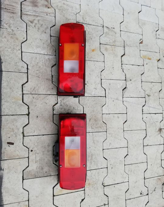LAMPY TYL VOLVO FM FMX ORYGINAŁ KOMPLET NOWE - Bakljus för Lastbil: bild 1 LAMPY TYL VOLVO FM FMX ORYGINAŁ KOMPLET NOWE - Bakljus för Lastbil: bild 1