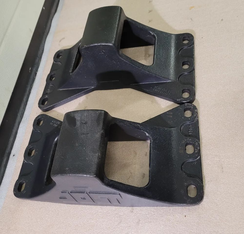 ŁAPY MOCOWANIE SIODŁA JOST 185MM - Vändskivekoppling för Lastbil: bild 2 ŁAPY MOCOWANIE SIODŁA JOST 185MM - Vändskivekoppling för Lastbil: bild 2