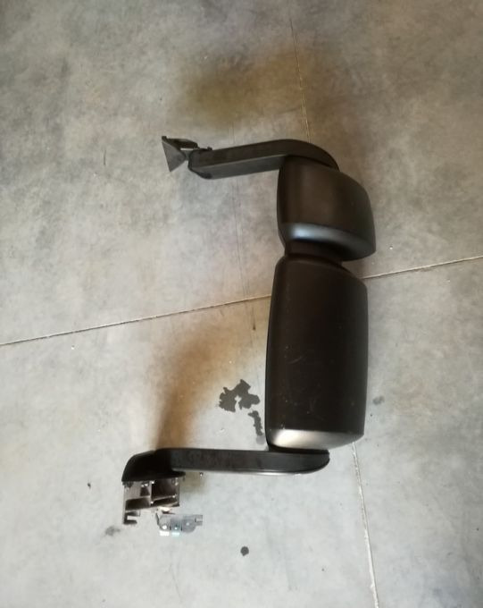 LUSTERKO IVECO EUROCARGO ELEKTRYCZNE LH. ORYGINAŁ - Backspegel: bild 2 LUSTERKO IVECO EUROCARGO ELEKTRYCZNE LH. ORYGINAŁ - Backspegel: bild 2