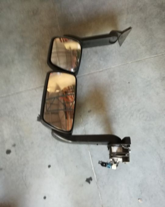 LUSTERKO IVECO EUROCARGO ELEKTRYCZNE LH. ORYGINAŁ - Backspegel: bild 1 LUSTERKO IVECO EUROCARGO ELEKTRYCZNE LH. ORYGINAŁ - Backspegel: bild 1