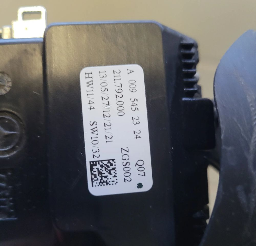 MANETKA ZMIANY BIEGÓW MERCEDES ACTROS A0095452324 CHWALIM116 - Växelspak för Lastbil: bild 2 MANETKA ZMIANY BIEGÓW MERCEDES ACTROS A0095452324 CHWALIM116 - Växelspak för Lastbil: bild 2