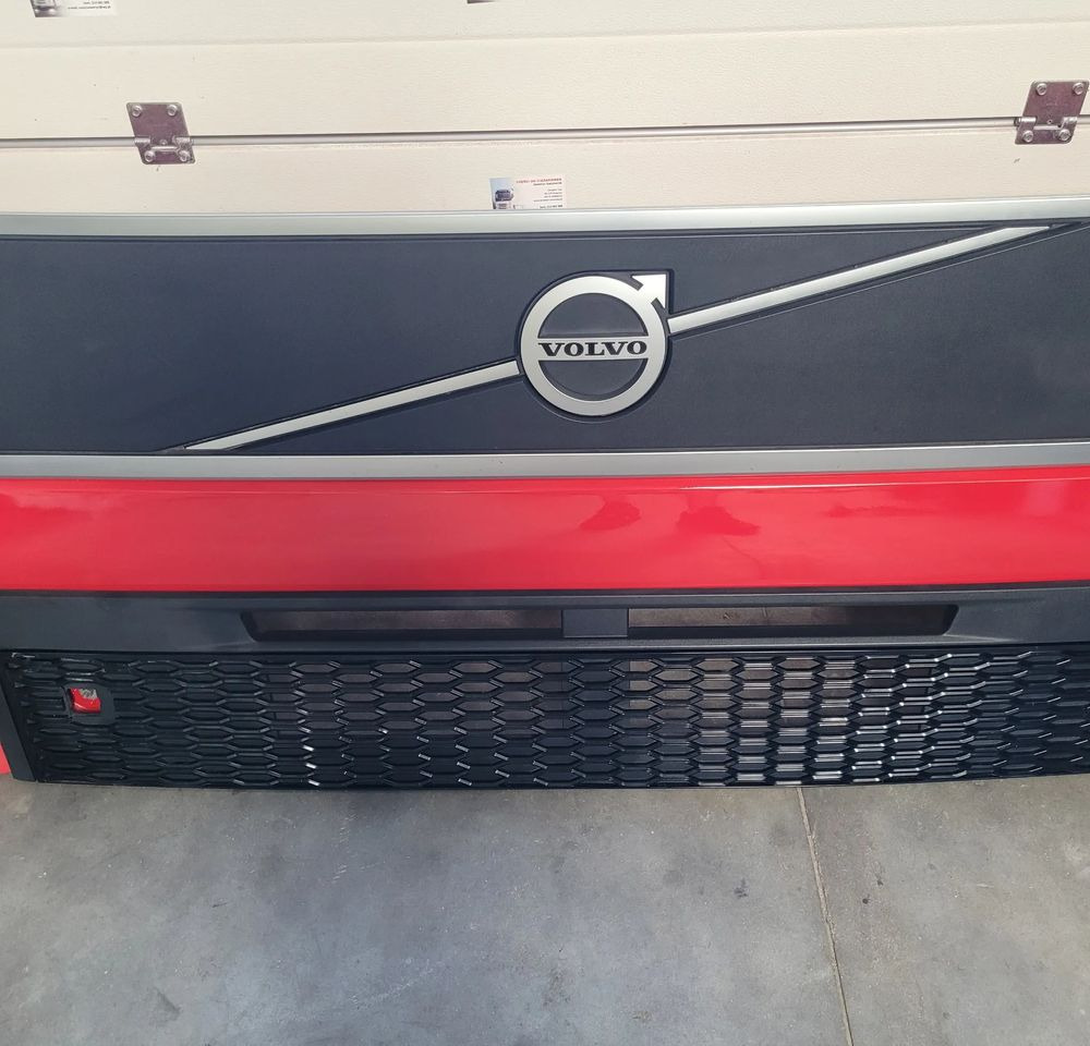 MASKA ATRAPA VOLVO FH5 FH4 LIFT ALU NM.ORYGINAŁ CHWALIM116 - Huv för Lastbil: bild 4 MASKA ATRAPA VOLVO FH5 FH4 LIFT ALU NM.ORYGINAŁ CHWALIM116 - Huv för Lastbil: bild 4