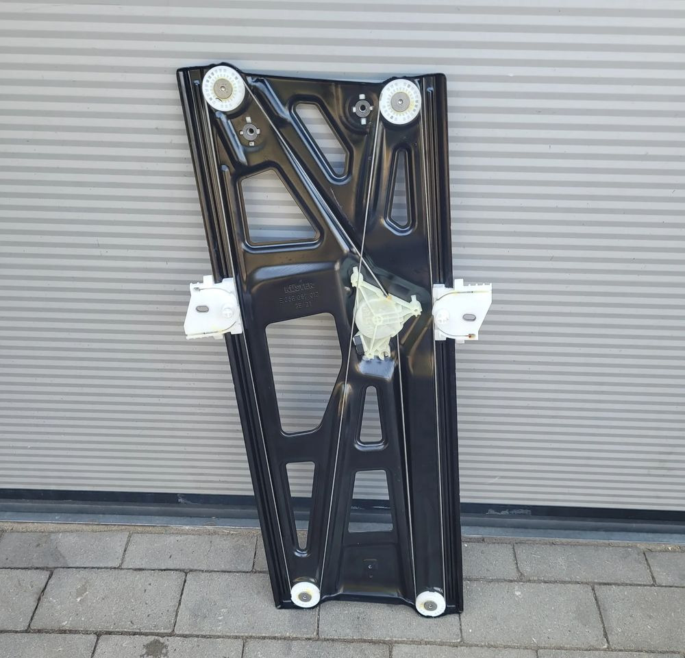 PODNOSNIK SZYBY RH DAF XF 106 OM 1881915 - Fönsterhiss för Lastbil: bild 1 PODNOSNIK SZYBY RH DAF XF 106 OM 1881915 - Fönsterhiss för Lastbil: bild 1