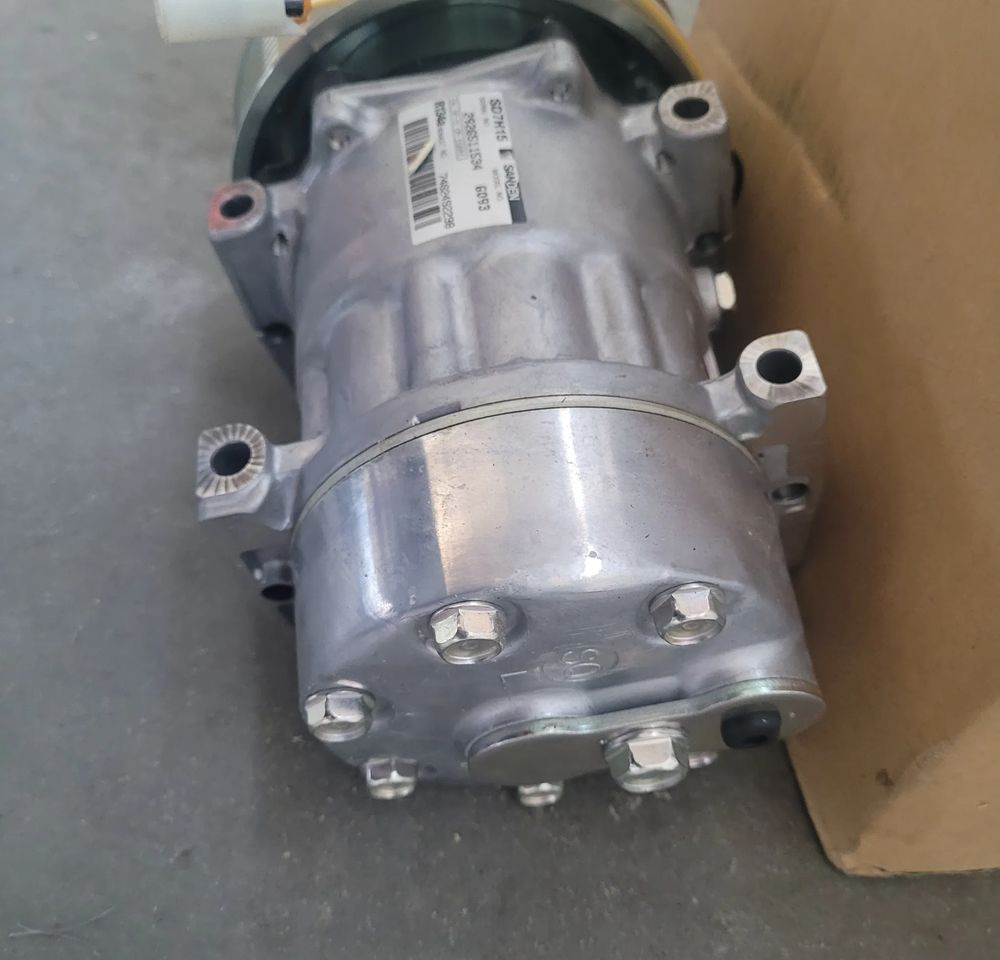 POMPA KLIMATYZACJI RENAULT RANGE T GAMA ORYGINAŁ NOWA CHWALIM116 7482492298 - A/C reservdel för Lastbil: bild 3 POMPA KLIMATYZACJI RENAULT RANGE T GAMA ORYGINAŁ NOWA CHWALIM116 7482492298 - A/C reservdel för Lastbil: bild 3