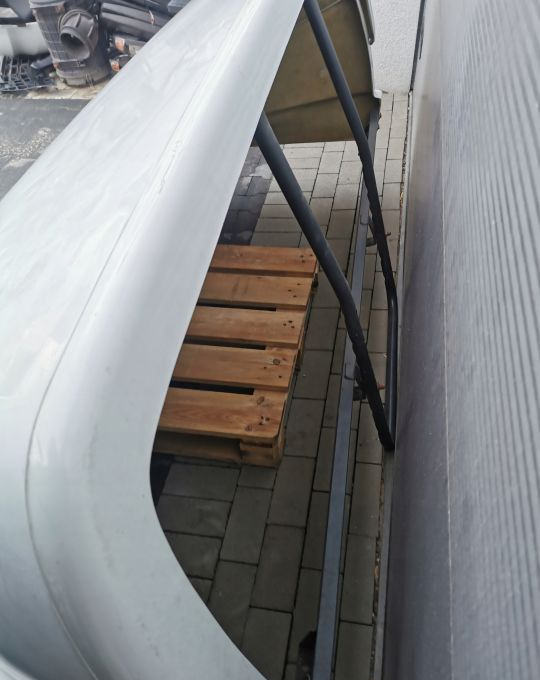 SPOJLER DACHOWY IVECO WASKA KABINA STRALIS ORYGINAŁ - Aerodynamik/ Spoiler för Lastbil: bild 4 SPOJLER DACHOWY IVECO WASKA KABINA STRALIS ORYGINAŁ - Aerodynamik/ Spoiler för Lastbil: bild 4