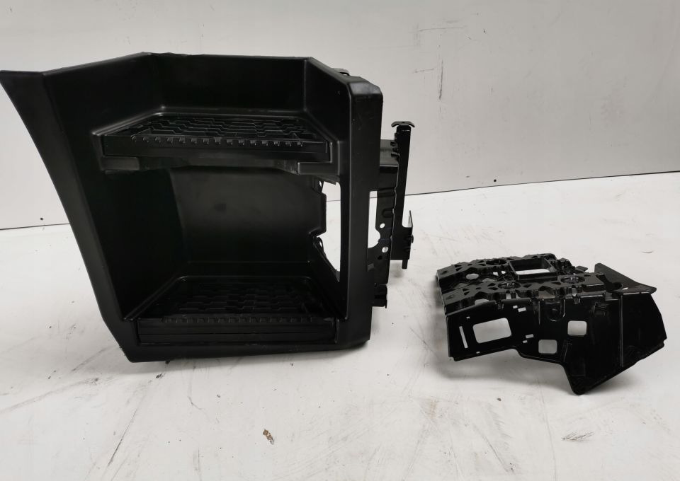 STOPNICA WŁAZ RENAULT RANGE T GAMA RH. ORYGINAŁ - Fotsteg för Lastbil: bild 1 STOPNICA WŁAZ RENAULT RANGE T GAMA RH. ORYGINAŁ - Fotsteg för Lastbil: bild 1