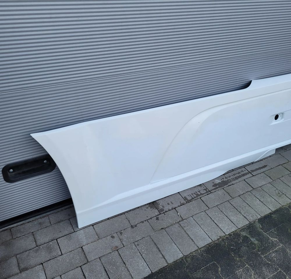 ZABUDOWA MIEDZYOSIOWA SPOJLER DAF XF 106 LIFT RH. 2123059 CHWALIM116 - Aerodynamik/ Spoiler för Lastbil: bild 2 ZABUDOWA MIEDZYOSIOWA SPOJLER DAF XF 106 LIFT RH. 2123059 CHWALIM116 - Aerodynamik/ Spoiler för Lastbil: bild 2