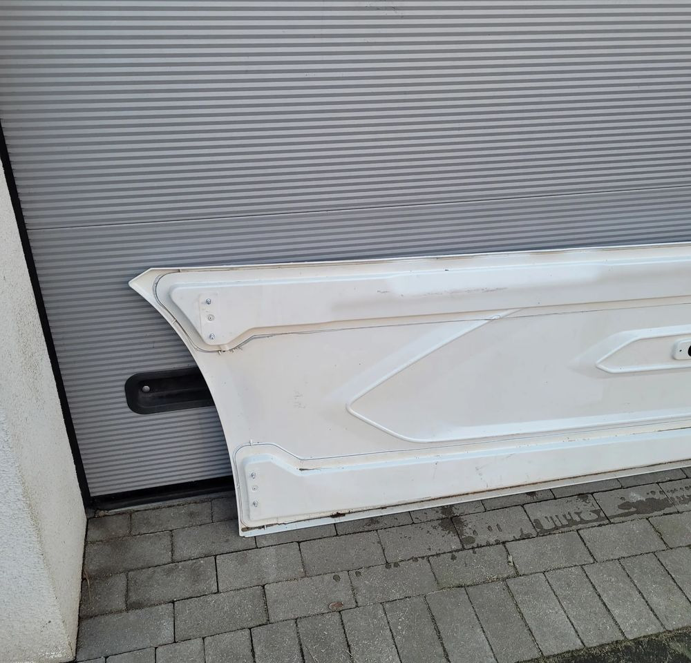 ZABUDOWA MIEDZYOSIOWA SPOJLER DAF XG XG+ 2292740 LH ORYGINAŁ CHWALIM116 - Aerodynamik/ Spoiler för Lastbil: bild 4 ZABUDOWA MIEDZYOSIOWA SPOJLER DAF XG XG+ 2292740 LH ORYGINAŁ CHWALIM116 - Aerodynamik/ Spoiler för Lastbil: bild 4