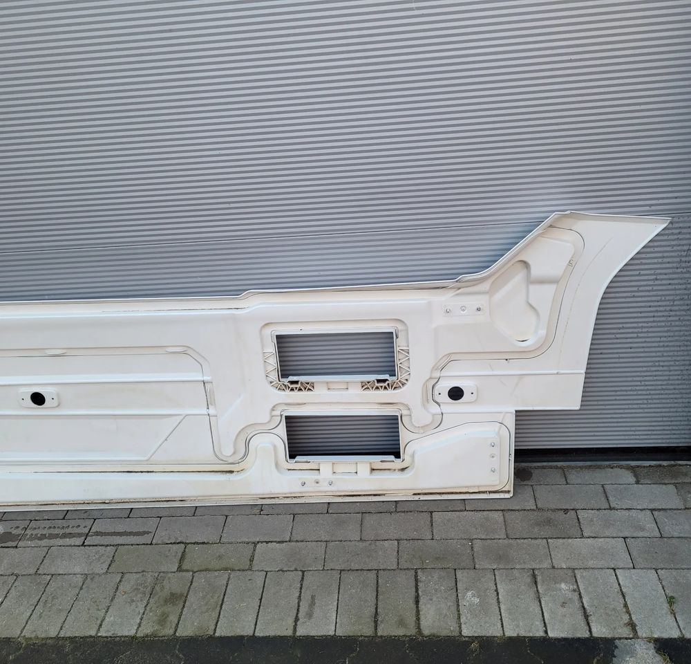 ZABUDOWA MIEDZYOSIOWA SPOJLER DAF XG XG+ 2292740 LH ORYGINAŁ CHWALIM116 - Aerodynamik/ Spoiler för Lastbil: bild 5 ZABUDOWA MIEDZYOSIOWA SPOJLER DAF XG XG+ 2292740 LH ORYGINAŁ CHWALIM116 - Aerodynamik/ Spoiler för Lastbil: bild 5