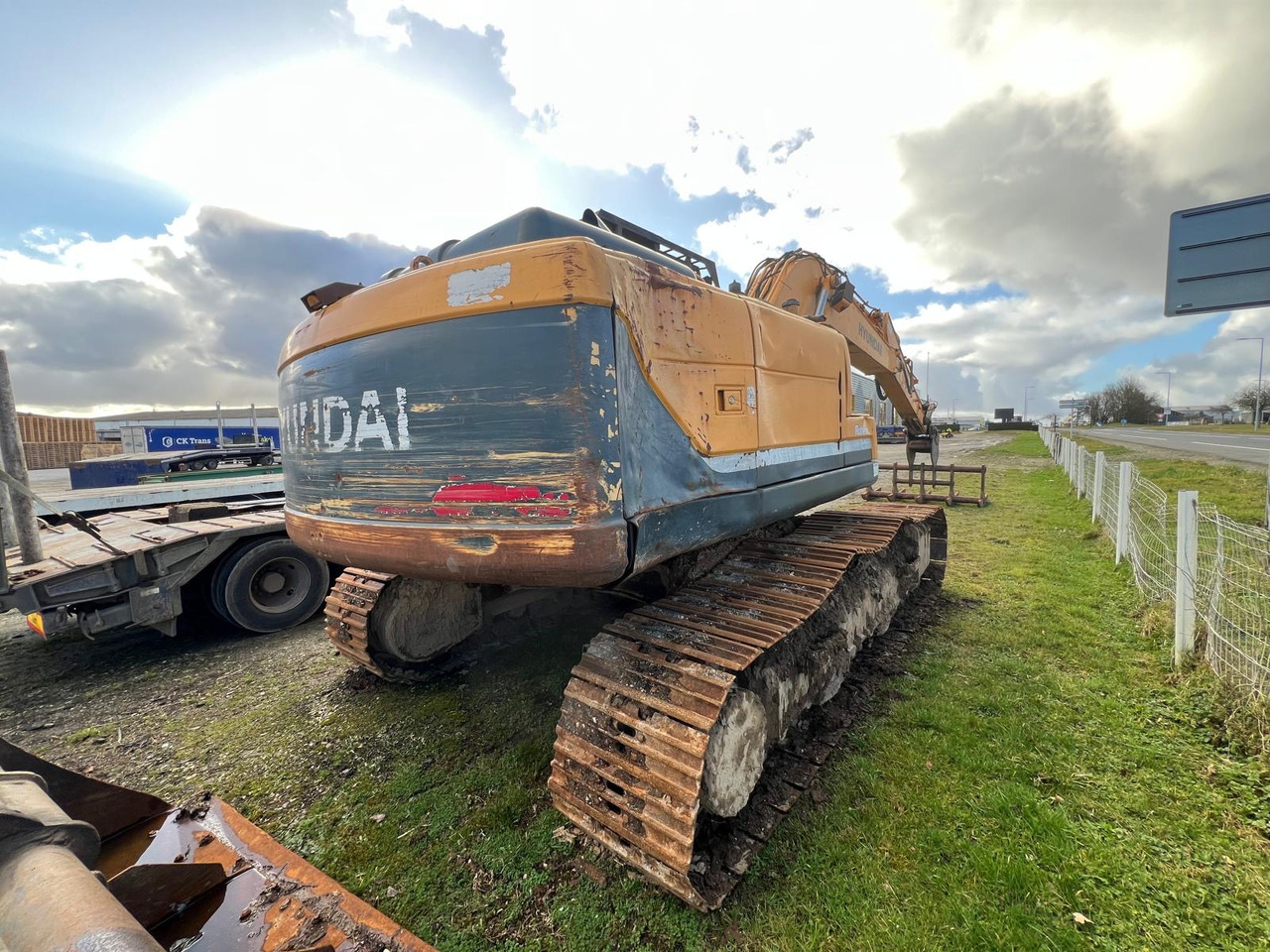 HYUNDAI ROBEX180L0-9 - Bandgrävare: bild 4 HYUNDAI ROBEX180L0-9 - Bandgrävare: bild 4