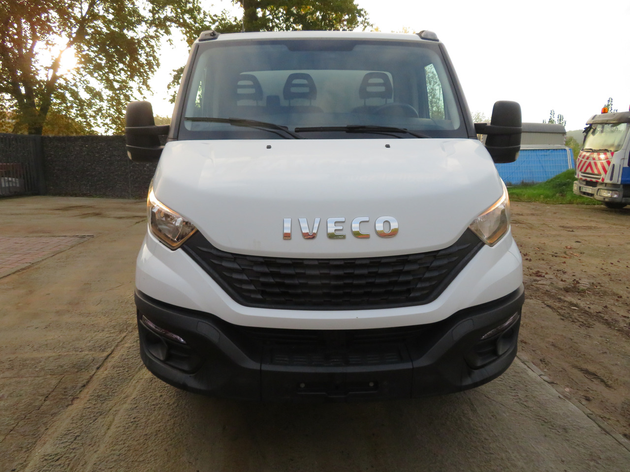 Iveco Daily 35C16 3.0 - L2 - Kipper - Transportbil med tippflak: bild 2 Iveco Daily 35C16 3.0 - L2 - Kipper - Transportbil med tippflak: bild 2