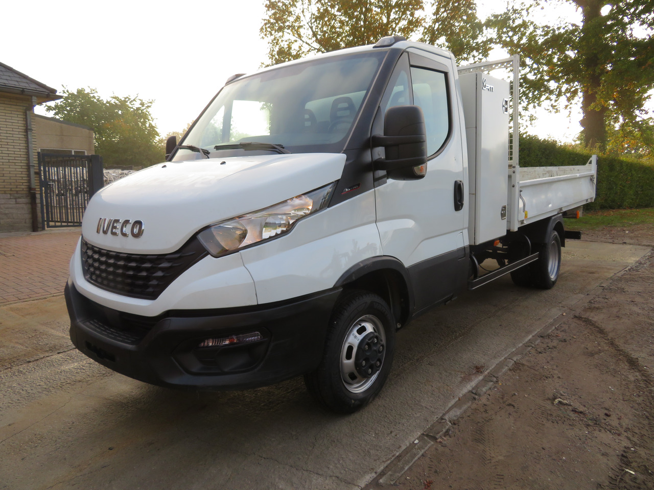Iveco Daily 35C16 3.0 - L3 - Kipper - Transportbil med tippflak: bild 3 Iveco Daily 35C16 3.0 - L3 - Kipper - Transportbil med tippflak: bild 3