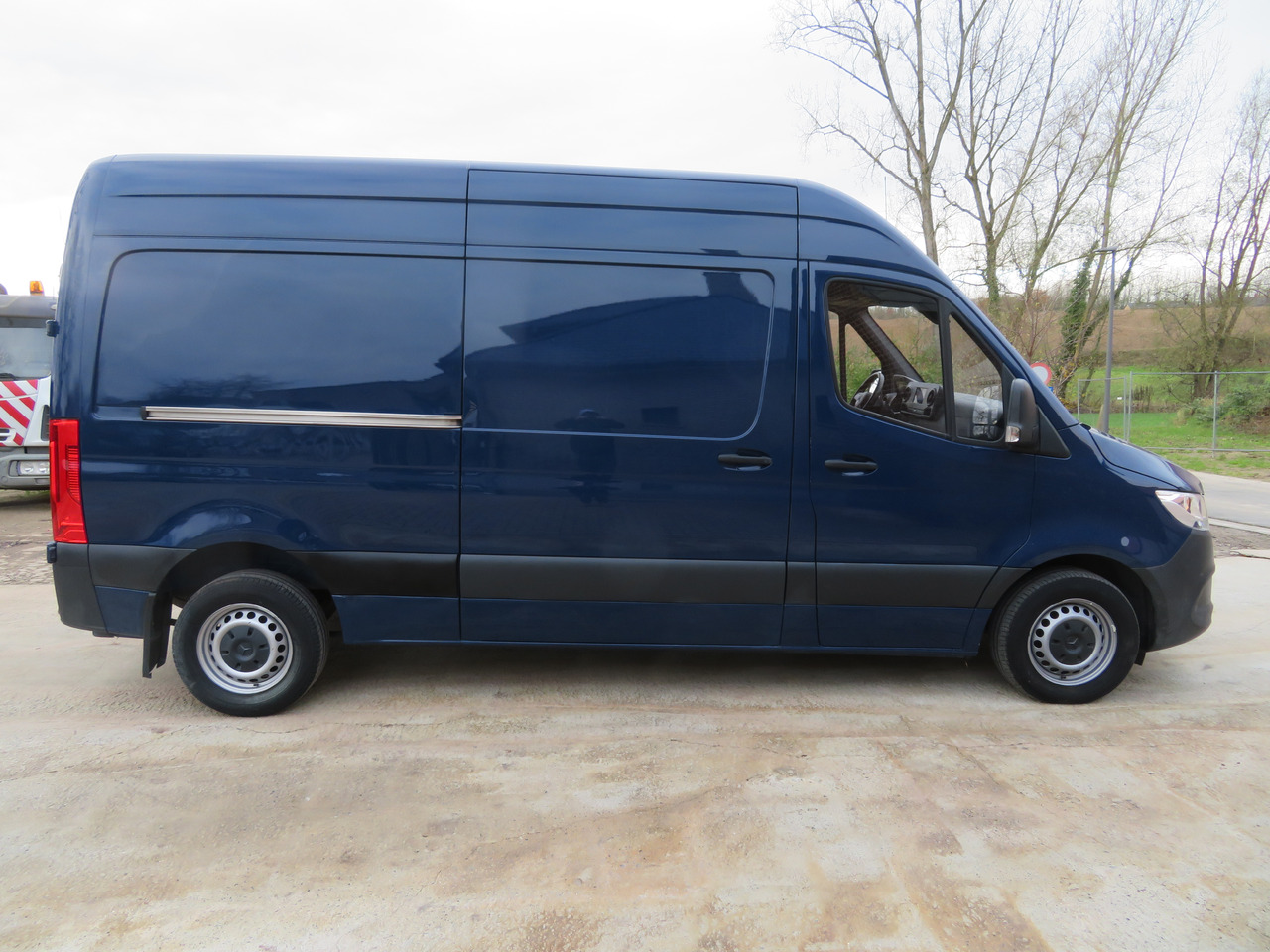 Små skåpbil Mercedes-Benz Sprinter 311CDi: bild 8