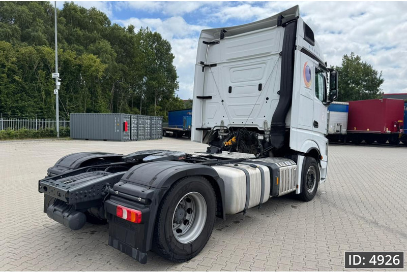 Mercedes-Benz Actros 1851 BigSpace, Euro 6, / Retarder / Standklima / 2 Tanks / BigSpace, Intarder - Dragbil: bild 3 Mercedes-Benz Actros 1851 BigSpace, Euro 6, / Retarder / Standklima / 2 Tanks / BigSpace, Intarder - Dragbil: bild 3