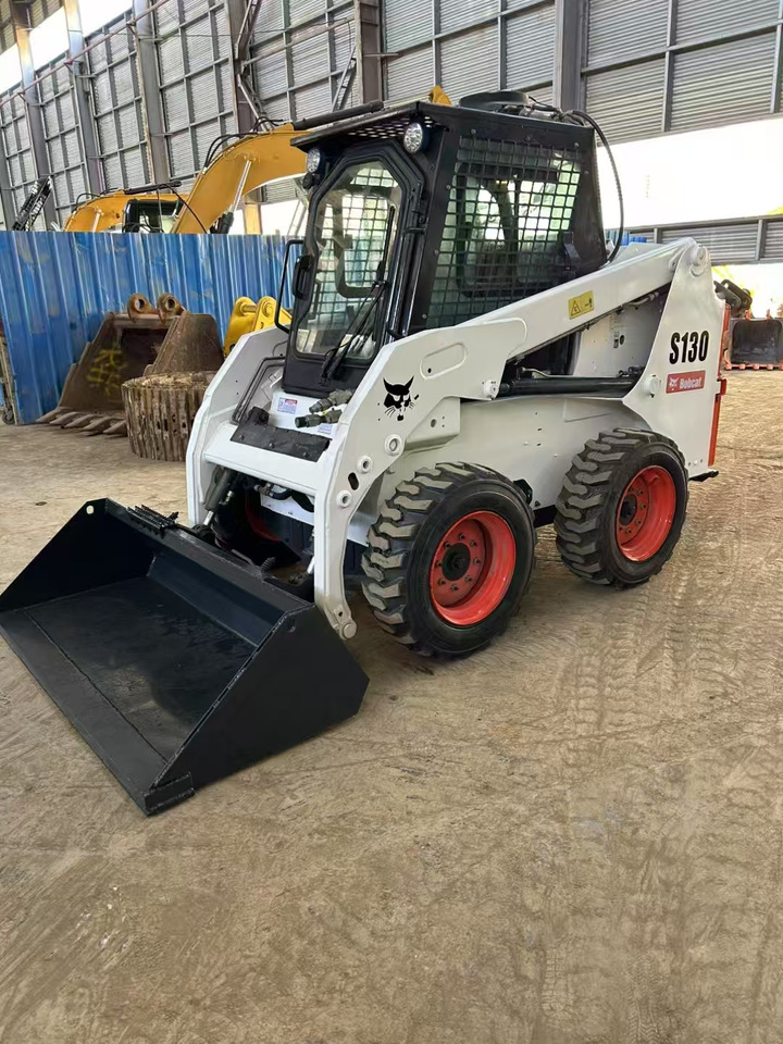 BOBCAT Skid Steer Loader S130 - Kompaktlastare/ Slirstyrda lastare: bild 2 BOBCAT Skid Steer Loader S130 - Kompaktlastare/ Slirstyrda lastare: bild 2