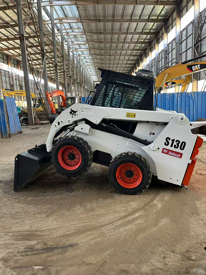 BOBCAT Skid Steer Loader S130 - Kompaktlastare/ Slirstyrda lastare: bild 5 BOBCAT Skid Steer Loader S130 - Kompaktlastare/ Slirstyrda lastare: bild 5