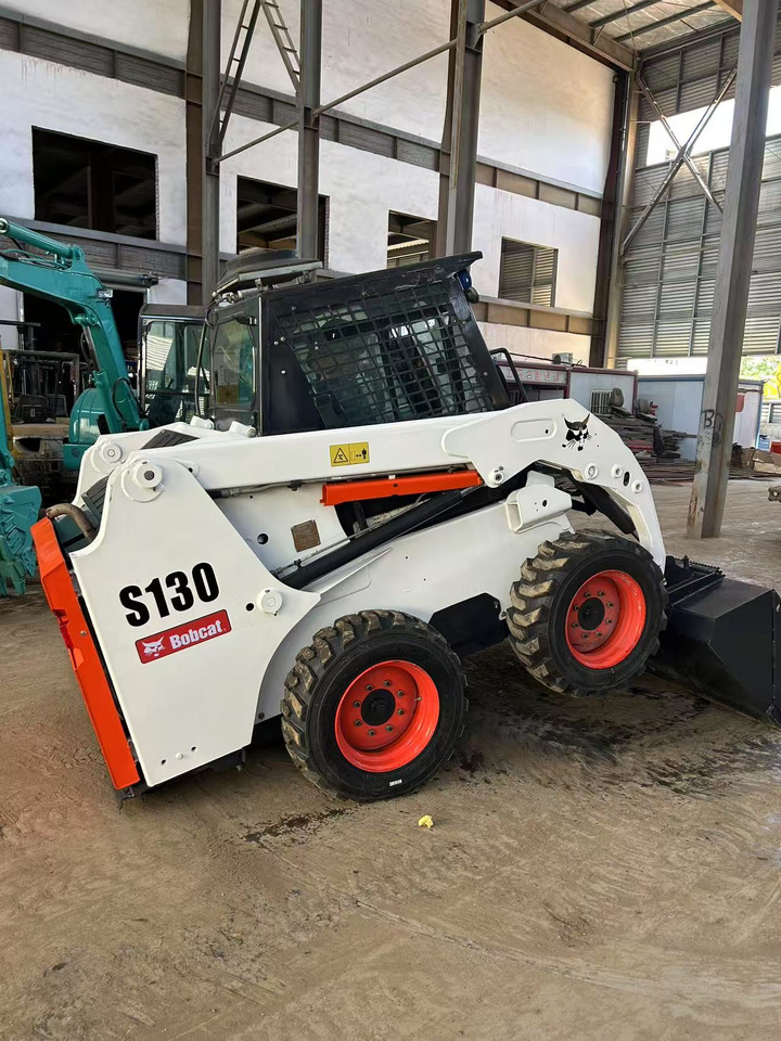 BOBCAT Skid Steer Loader S130 - Kompaktlastare/ Slirstyrda lastare: bild 3 BOBCAT Skid Steer Loader S130 - Kompaktlastare/ Slirstyrda lastare: bild 3