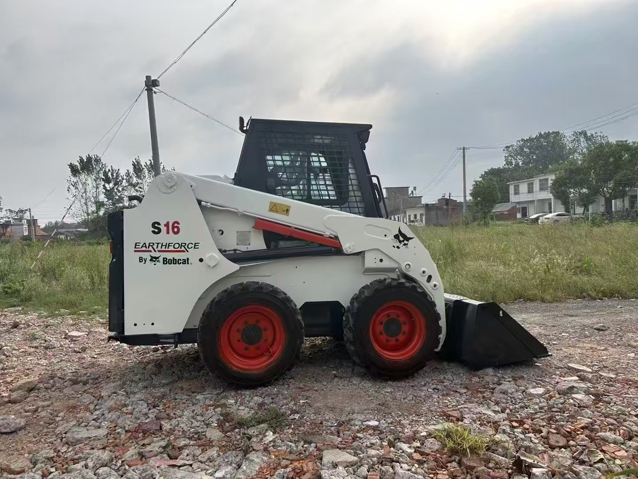 BOBCAT Skid Steer Loader S16 - Kompaktlastare/ Slirstyrda lastare: bild 5 BOBCAT Skid Steer Loader S16 - Kompaktlastare/ Slirstyrda lastare: bild 5