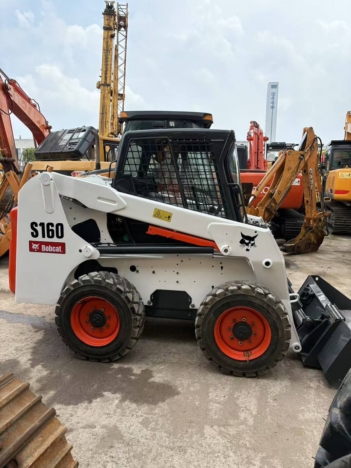 BOBCAT Skid Steer Loader S160 - Kompaktlastare/ Slirstyrda lastare: bild 1 BOBCAT Skid Steer Loader S160 - Kompaktlastare/ Slirstyrda lastare: bild 1