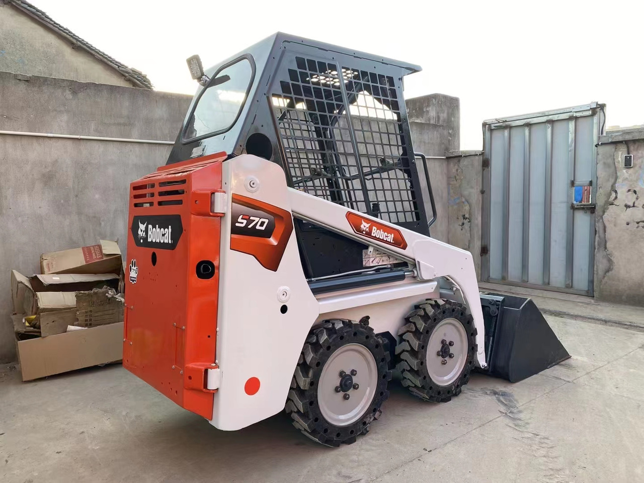BOBCAT Skid Steer Loader S70 - Kompaktlastare/ Slirstyrda lastare: bild 5 BOBCAT Skid Steer Loader S70 - Kompaktlastare/ Slirstyrda lastare: bild 5