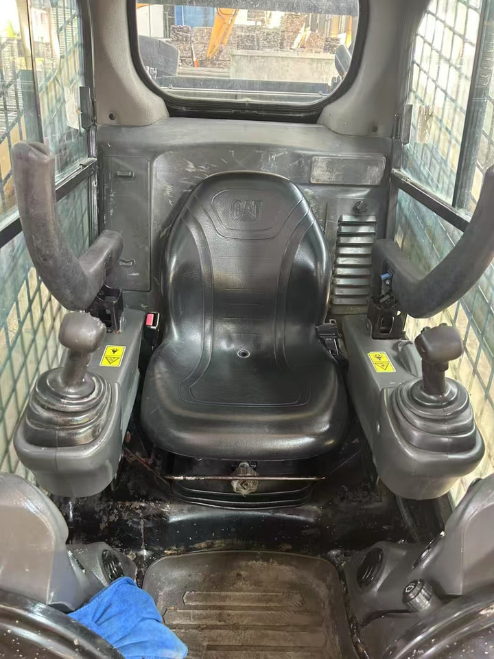 CATERPILLAR CAT260D Skid Steer Loader - Kompaktlastare/ Slirstyrda lastare: bild 4 CATERPILLAR CAT260D Skid Steer Loader - Kompaktlastare/ Slirstyrda lastare: bild 4