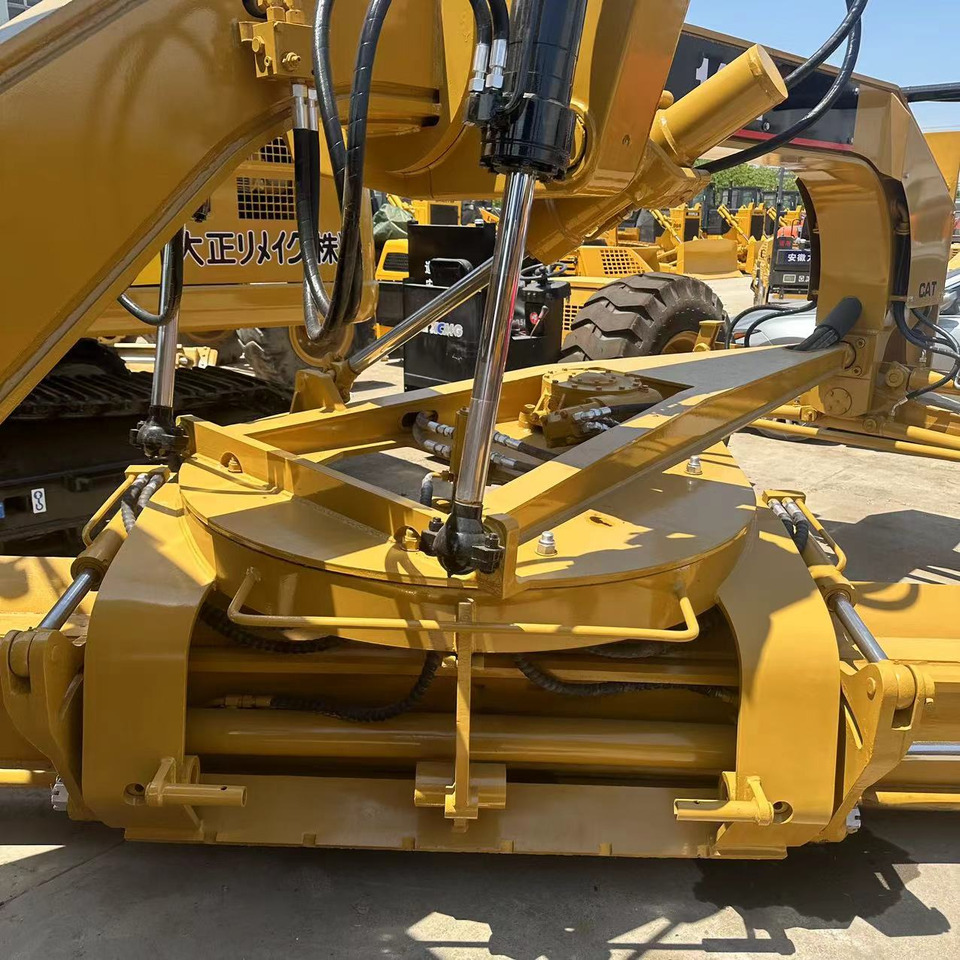 CATERPILLAR Grader 140H Click Here for Discount - Väghyvel: bild 4 CATERPILLAR Grader 140H Click Here for Discount - Väghyvel: bild 4