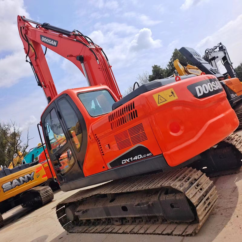Bandgrävare DOOSAN DX140 Crawler excavator Good condition: bild 7 Bandgrävare DOOSAN DX140 Crawler excavator Good condition: bild 7